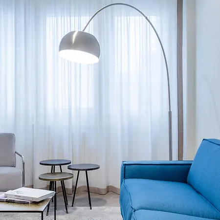 Al Qasr- Design And Luxury Apartment